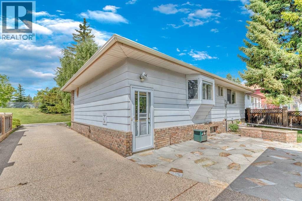 808 Canterbury Drive SW — photo 6