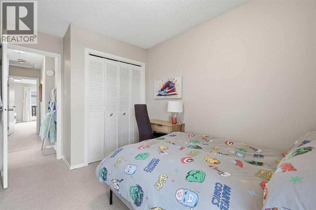 2222 28 Street SW — photo 29