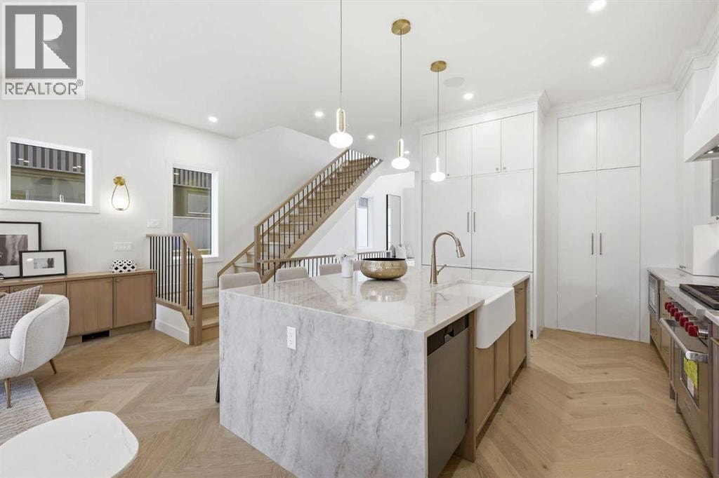 2131 29 Avenue SW — photo 11