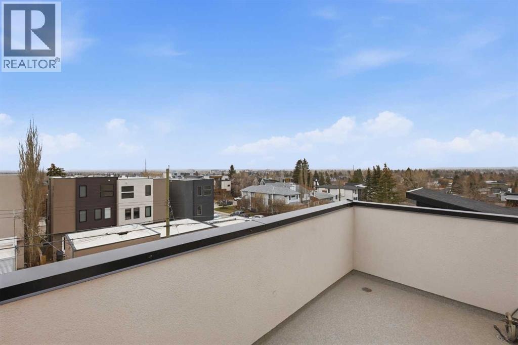 2131 29 Avenue SW — photo 43
