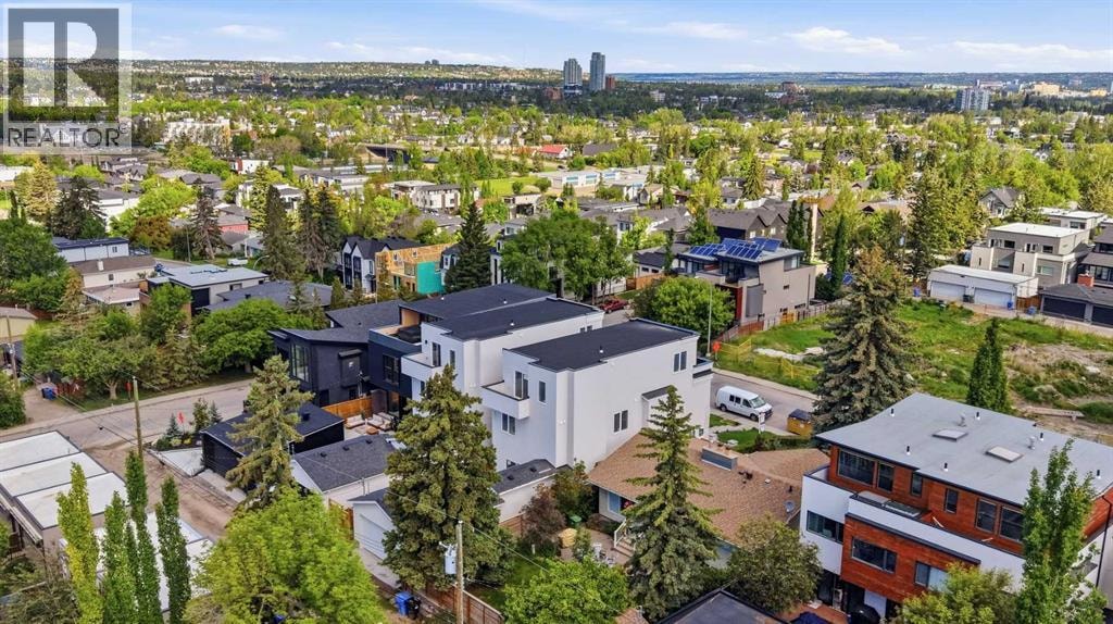 2131 29 Avenue SW — photo 48