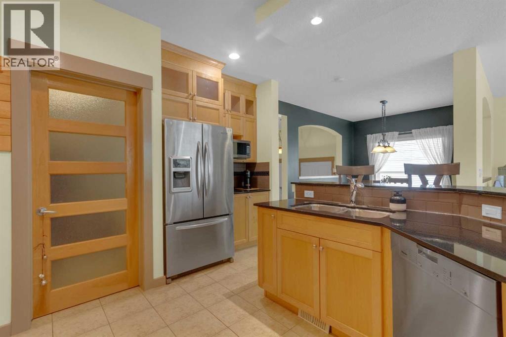 8 Elmont Court SW — photo 10