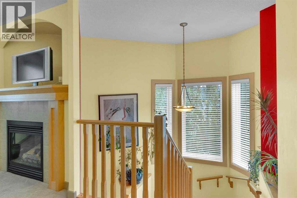 8 Elmont Court SW — photo 19