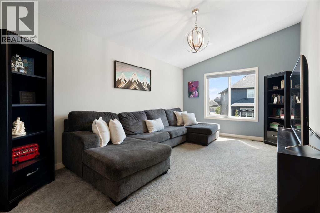 642 Kingsmere Way SE — photo 13