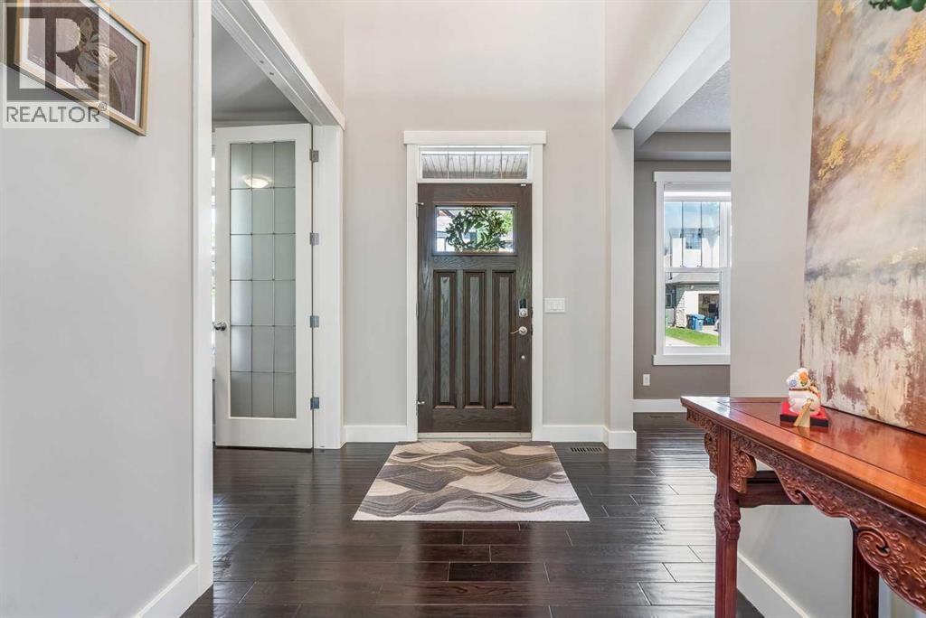 30 Ascot Crescent SW — photo 4