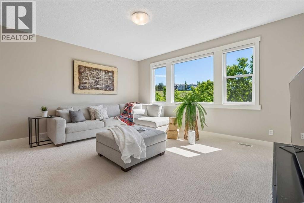 30 Ascot Crescent SW — photo 19