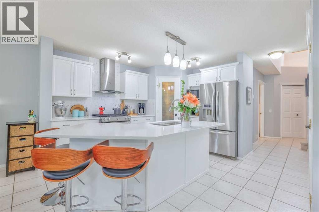 210 Mt Douglas Court SE — photo 3
