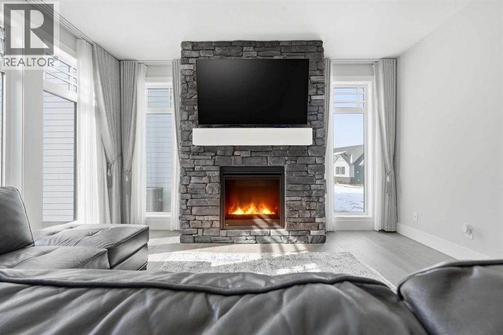 74 Alpine Gardens SW — photo 6