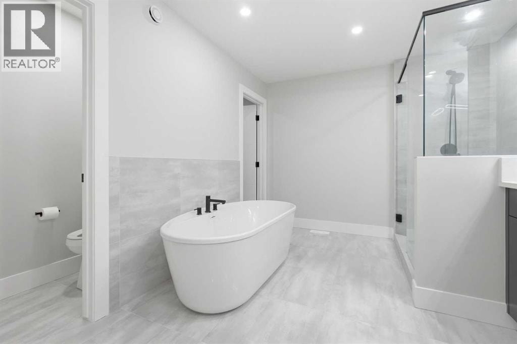 74 Alpine Gardens SW — photo 28