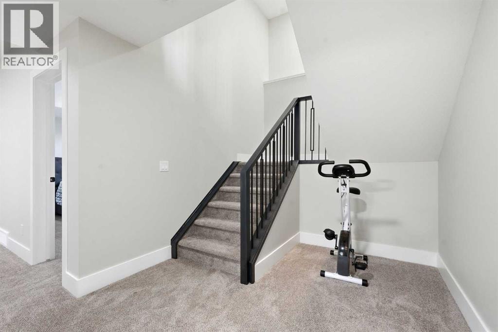 74 Alpine Gardens SW — photo 38