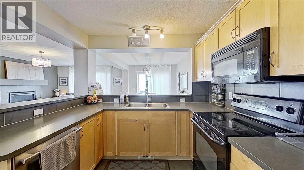 17 Sunset Heights — photo 11