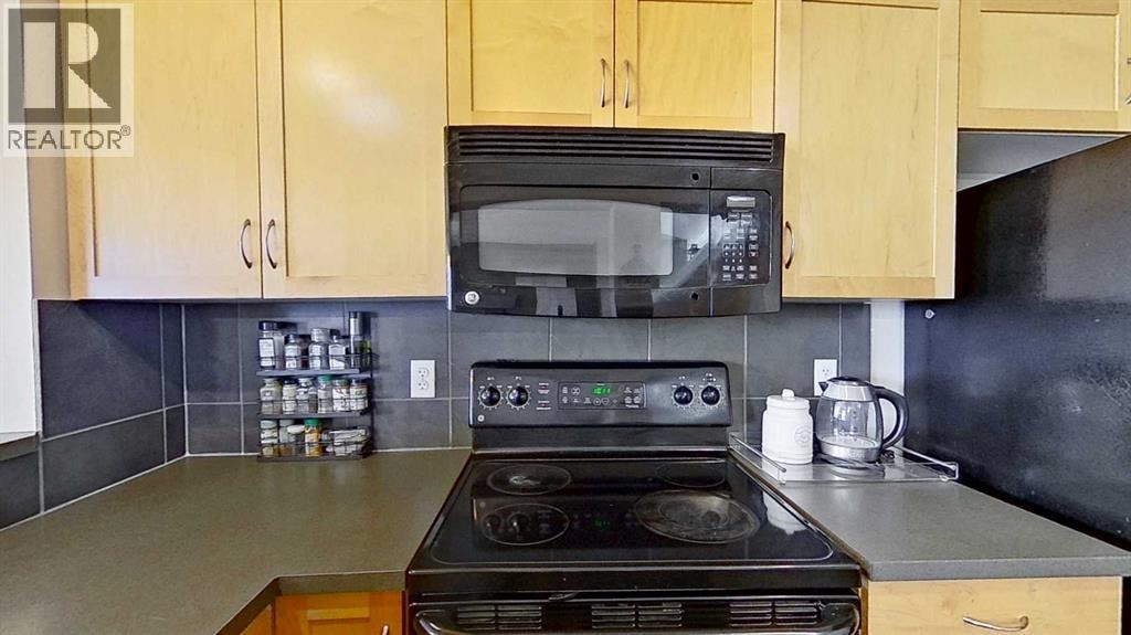 17 Sunset Heights — photo 12