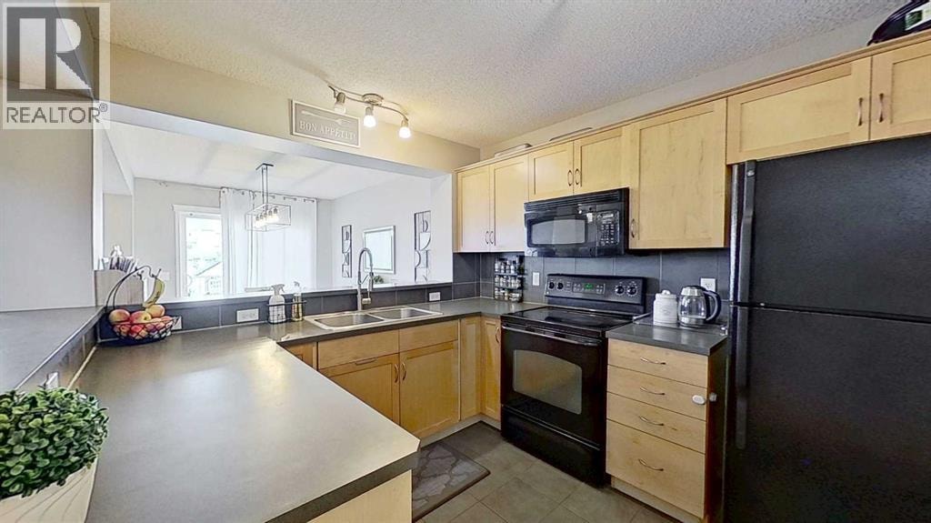 17 Sunset Heights — photo 10