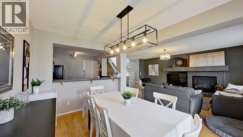 17 Sunset Heights — photo 15