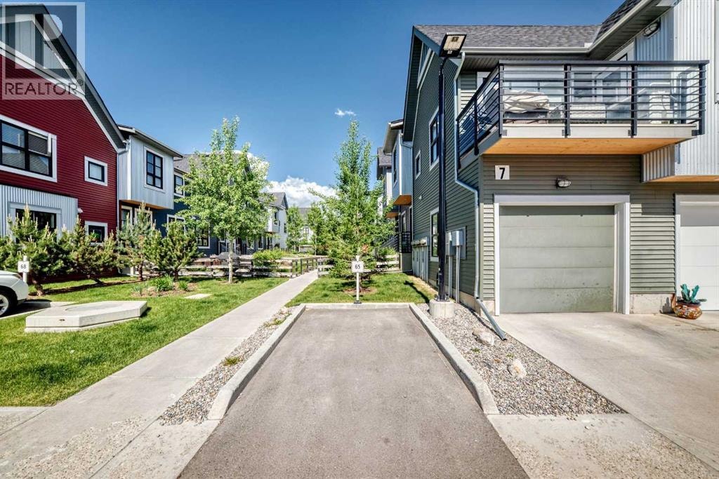 2209, 100 Walgrove Court SE — photo 18