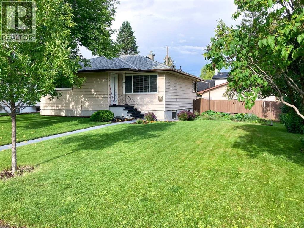 84 Waterloo Drive SW
