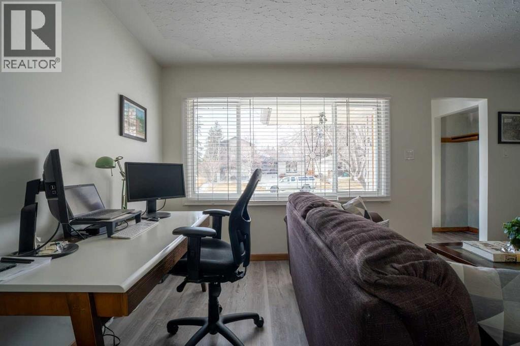 84 Waterloo Drive SW — photo 11