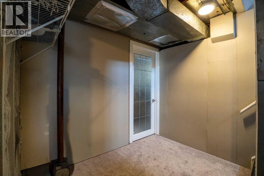 84 Waterloo Drive SW — photo 29