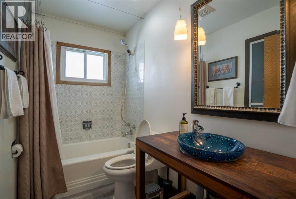 84 Waterloo Drive SW — photo 18