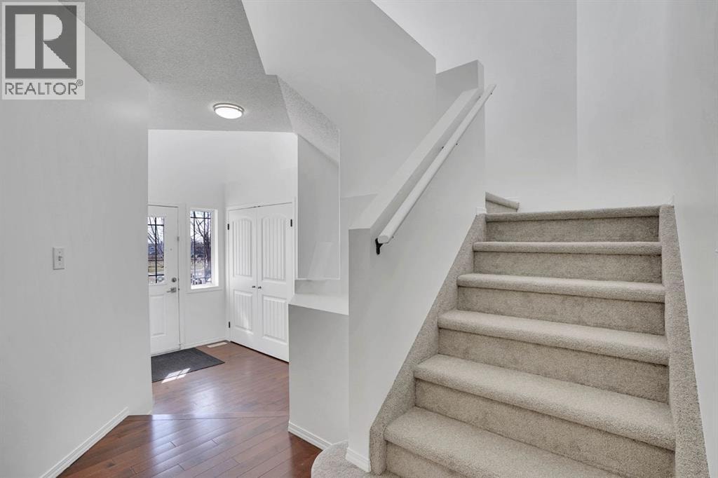 89 Everoak Drive SW — photo 3