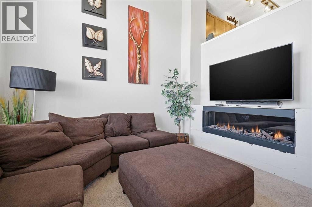 270 Elgin Way SE — photo 8