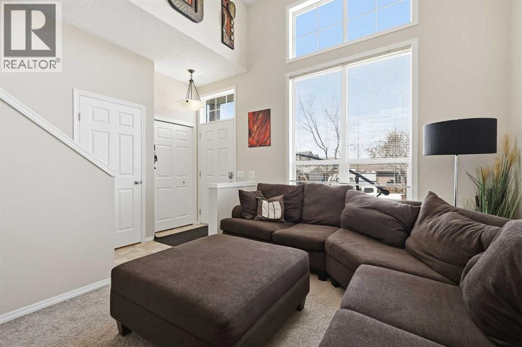 270 Elgin Way SE — photo 7