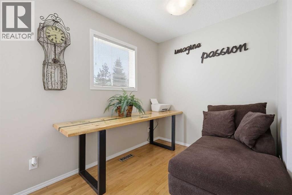 270 Elgin Way SE — photo 16