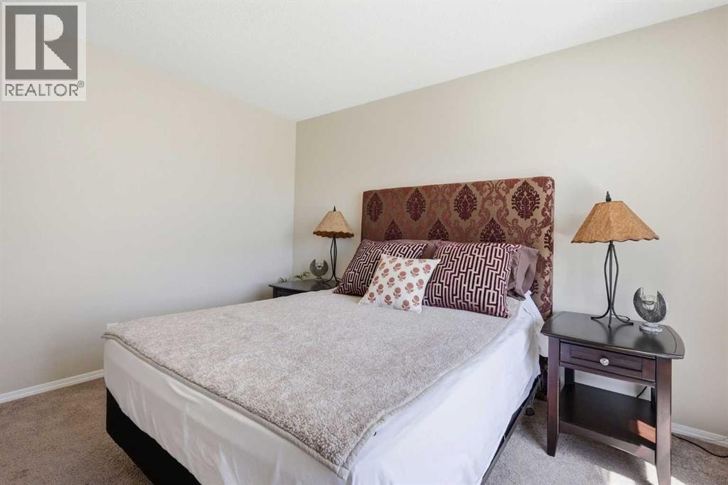 270 Elgin Way SE — photo 20