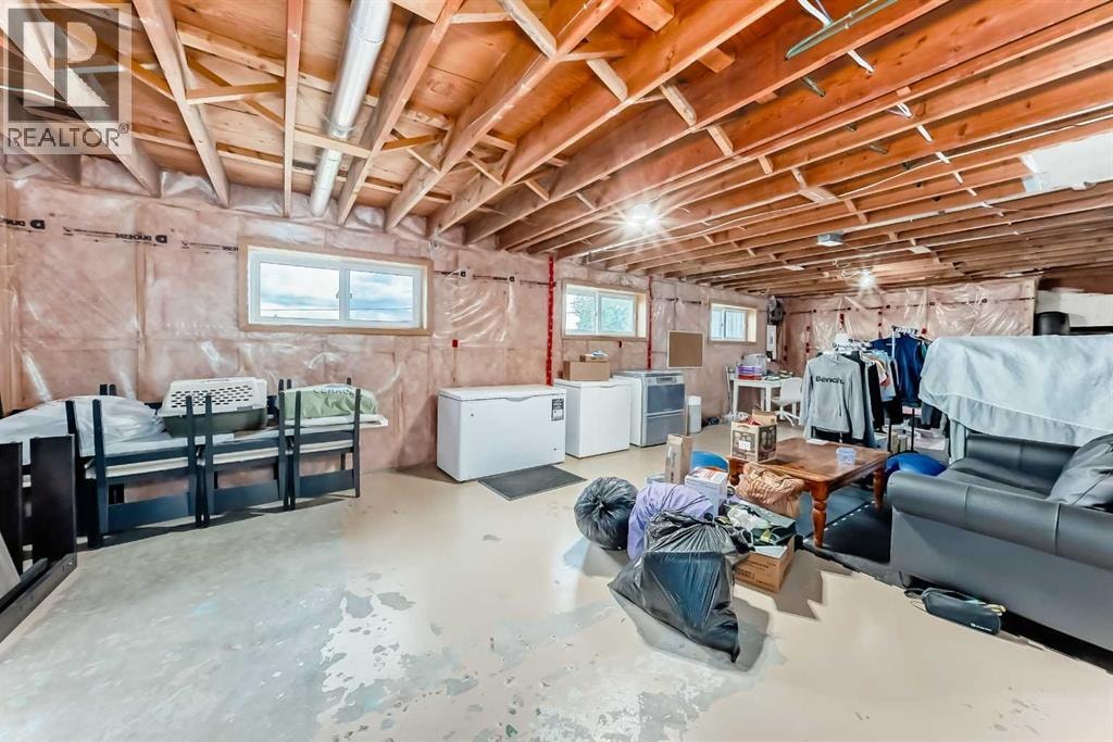 35 Collingwood Place NW — photo 15