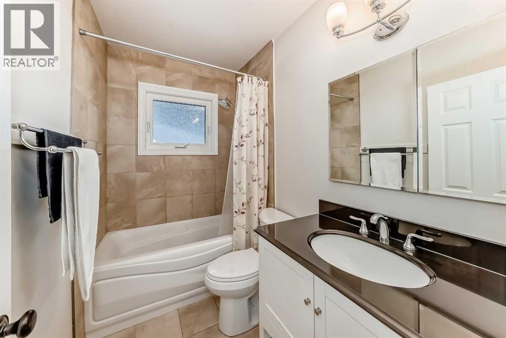 35 Collingwood Place NW — photo 14