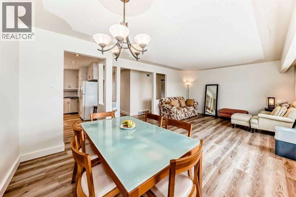 35 Collingwood Place NW — photo 6