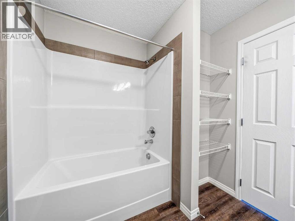 89 Walgrove Rise SE — photo 19