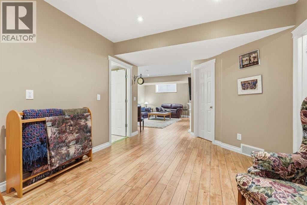 14 Somme Boulevard SW — photo 38