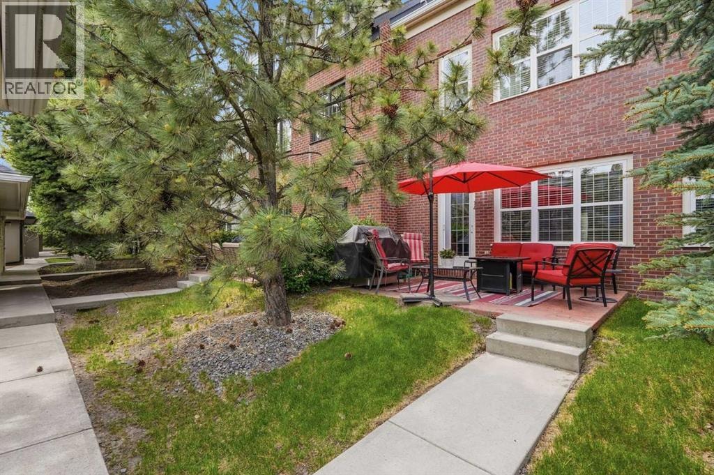 14 Somme Boulevard SW — photo 42