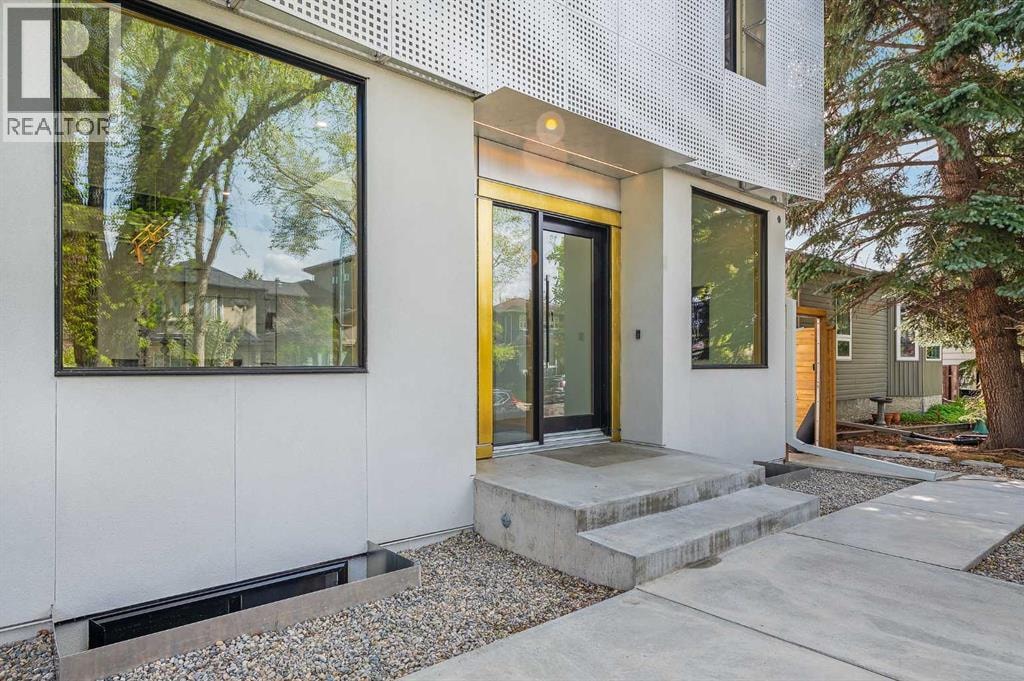 517 28 Avenue NW — photo 44