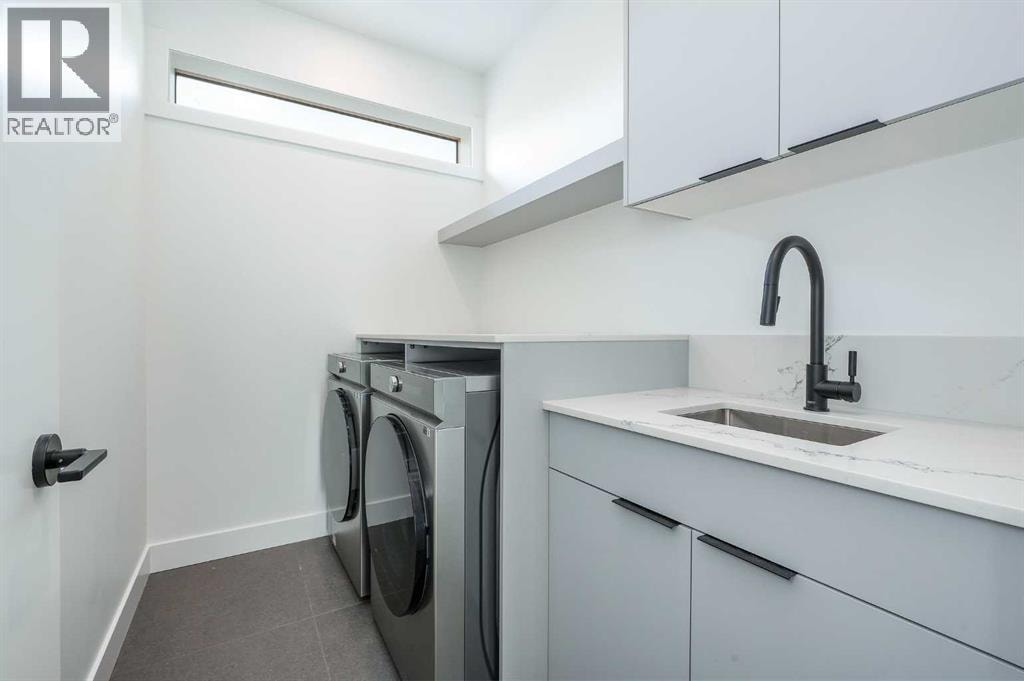 517 28 Avenue NW — photo 30