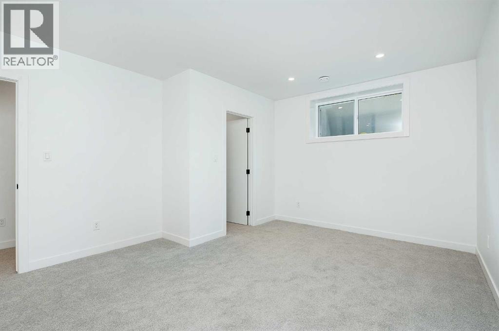 517 28 Avenue NW — photo 35