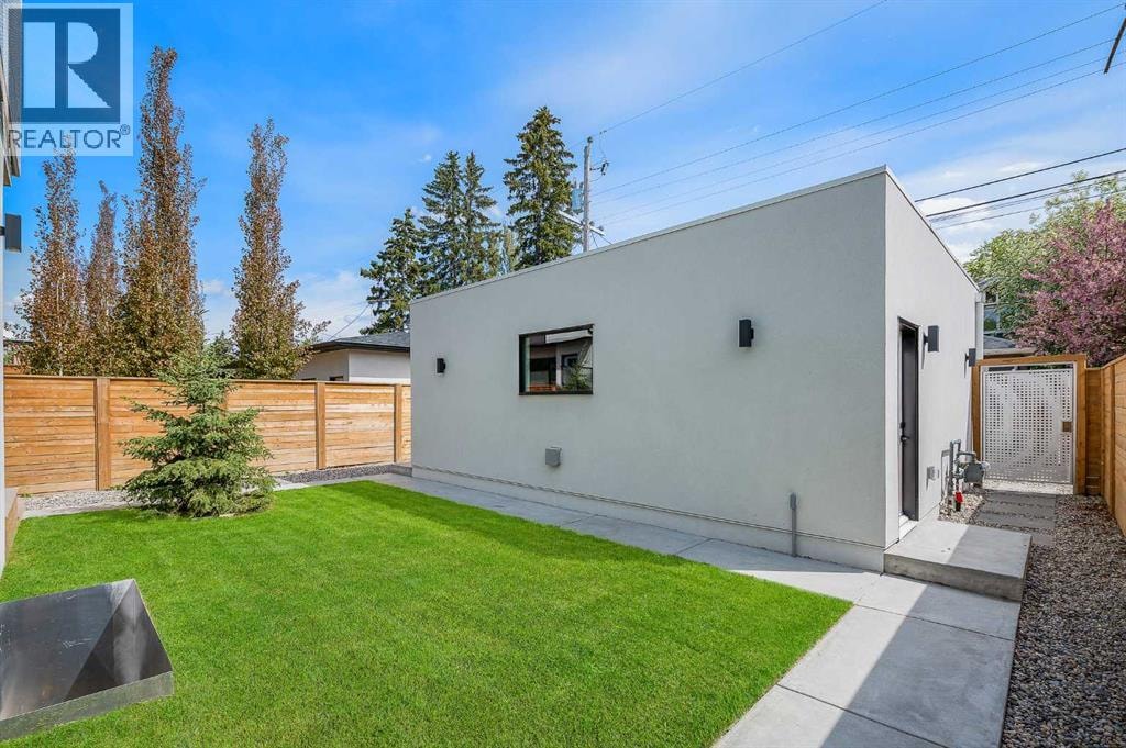 517 28 Avenue NW — photo 43