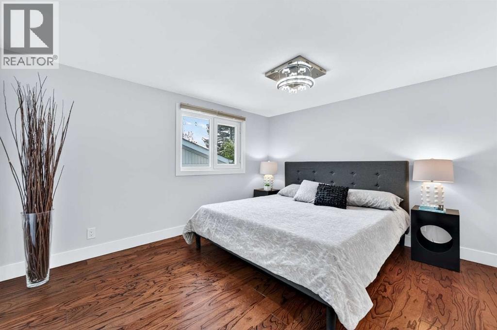 11 Selkirk Drive SW — photo 22