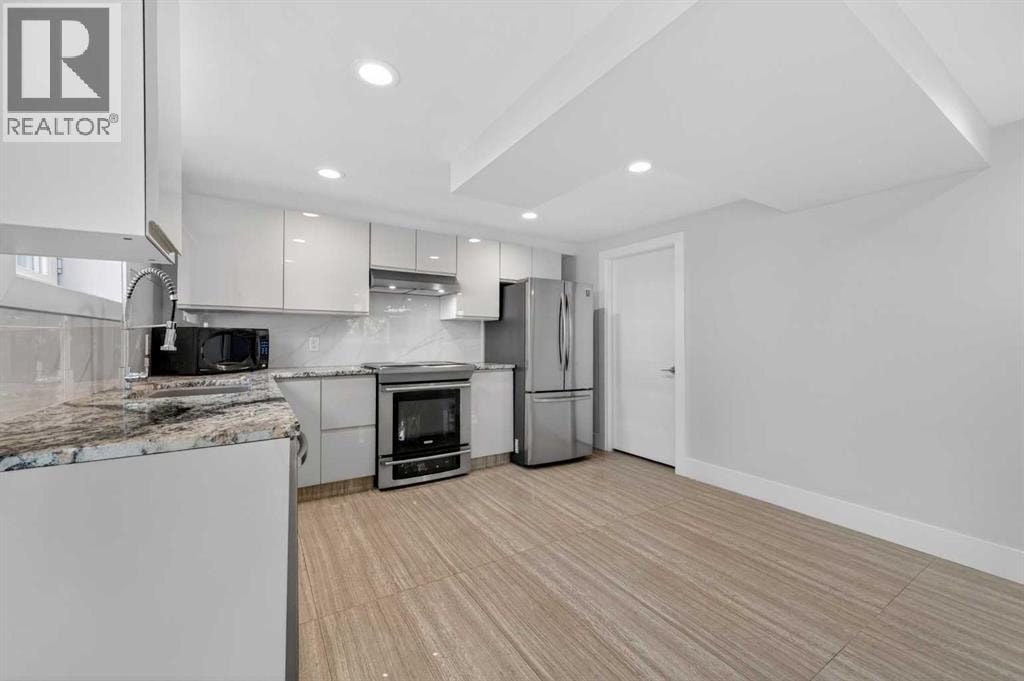 11 Selkirk Drive SW — photo 35