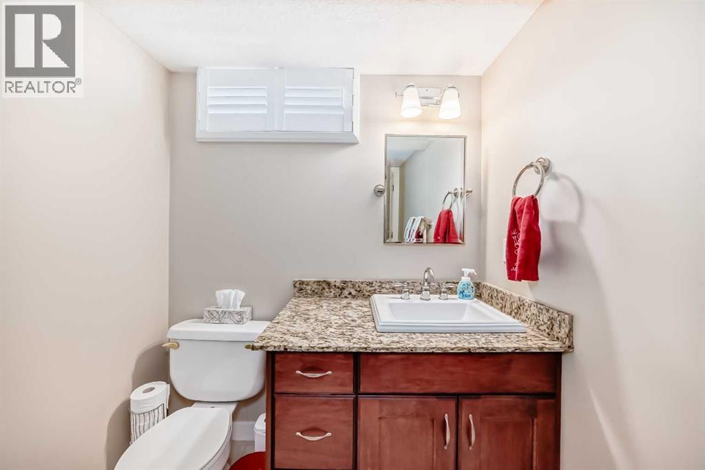 8215 5 Street SW — photo 33