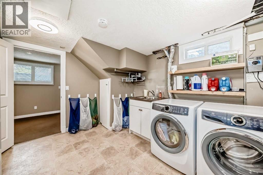 8215 5 Street SW — photo 35