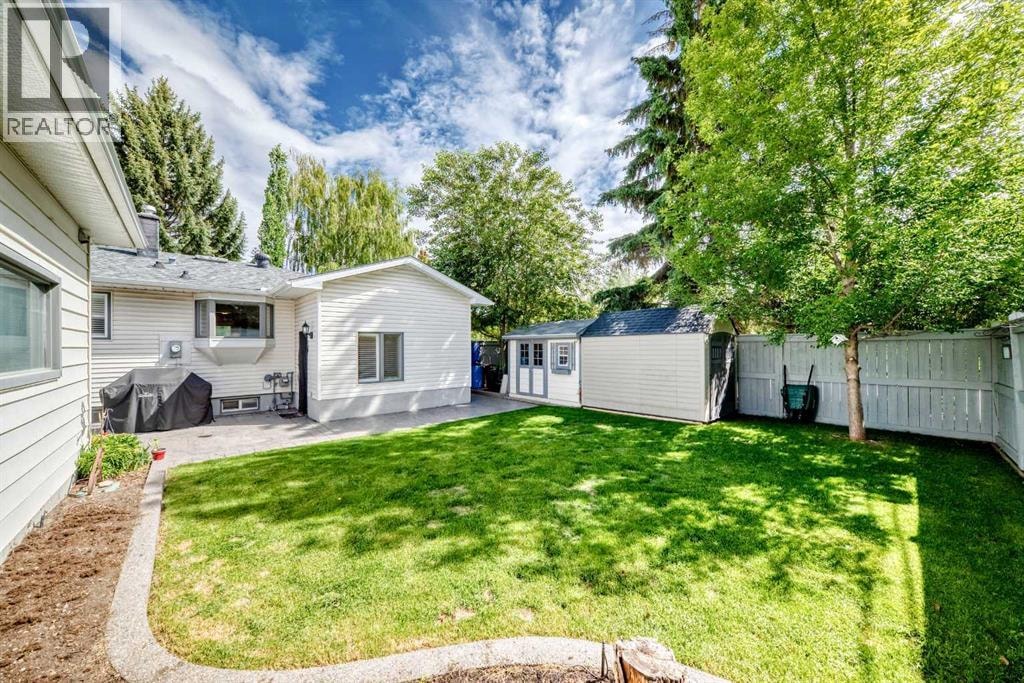 8215 5 Street SW — photo 38