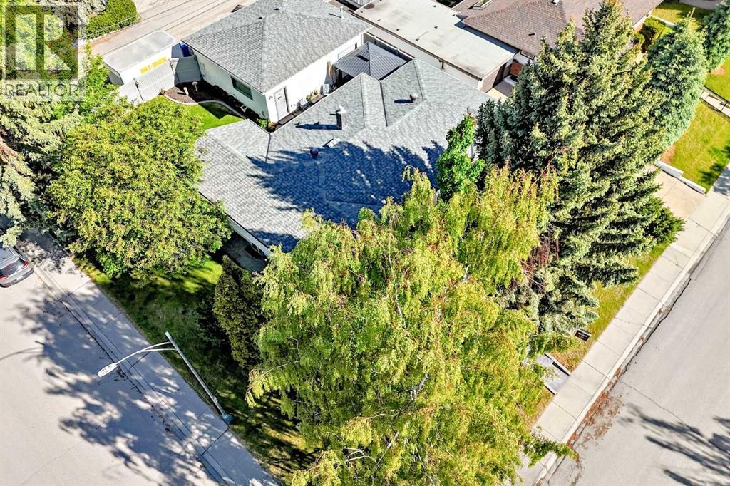 8215 5 Street SW — photo 46