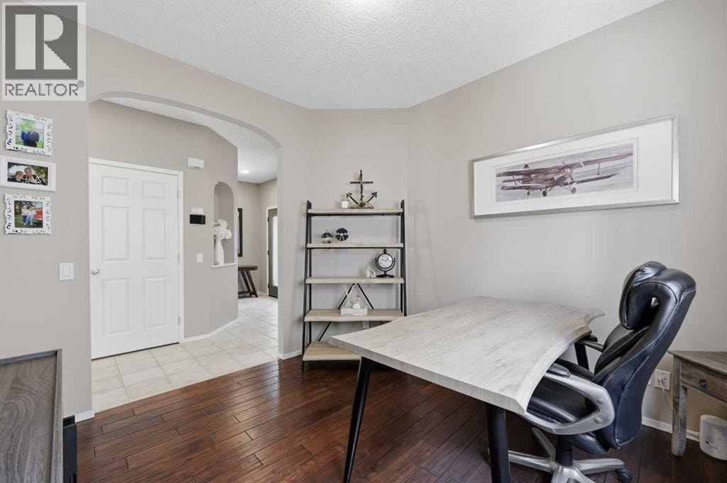 192 Cranfield Park SE — photo 5
