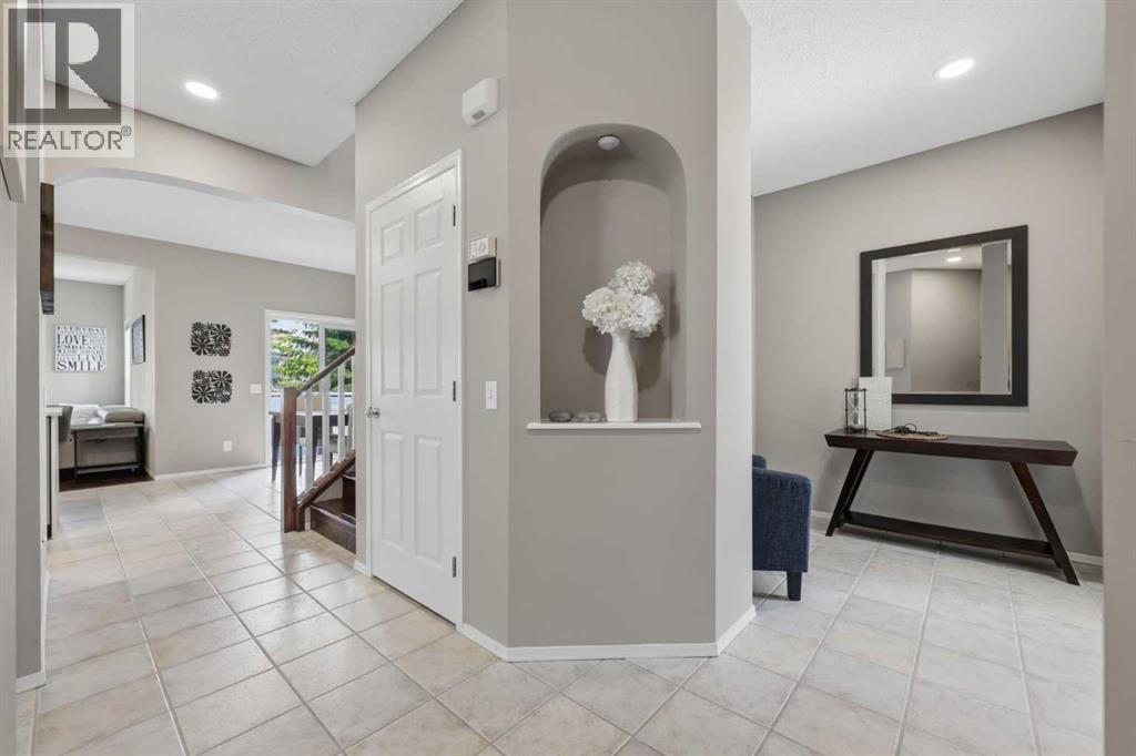 192 Cranfield Park SE — photo 4