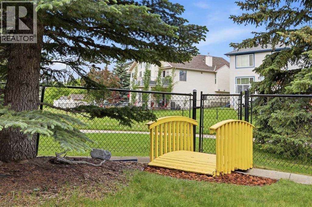192 Cranfield Park SE — photo 33