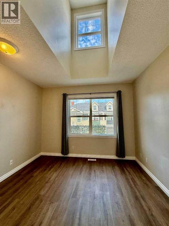 102 Prestwick Gardens SE — photo 29