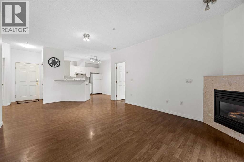 121, 126 14 Avenue SW — photo 9