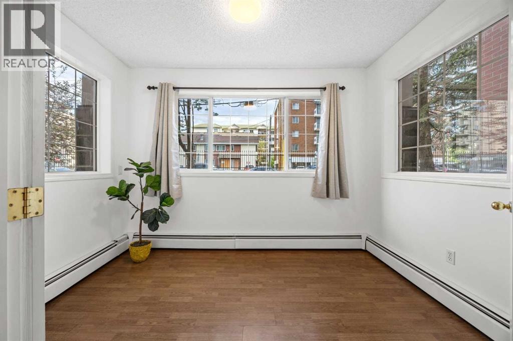 121, 126 14 Avenue SW — photo 14